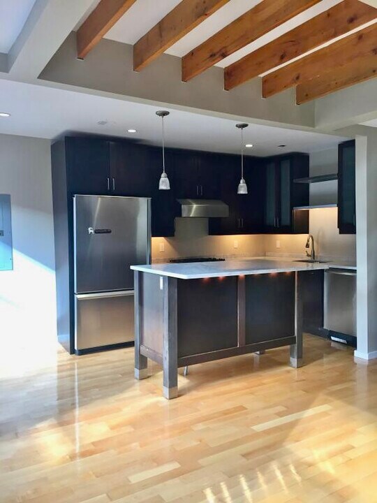 35 E Concord St, Unit 1 in Boston, MA - Building Photo