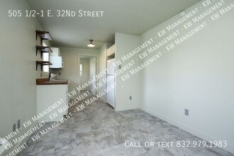 120 1/2-505 1/1 E 32nd St in Houston, TX - Building Photo - Building Photo