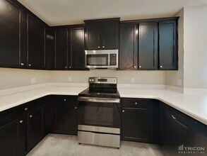 34633 Salerno Cir in Sorrento, FL - Building Photo - Building Photo