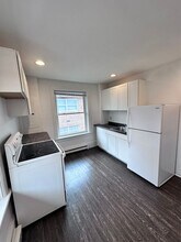 2712 Woodlawn St in Harrisburg, PA - Building Photo - Building Photo