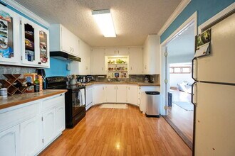 3212 32nd St in Lubbock, TX - Foto de edificio - Building Photo