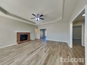 108 Pembroke Ct in White House, TN - Foto de edificio - Building Photo