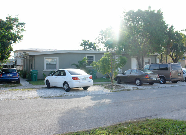 10793 Jose Pepe Merida Blvd in Miami, FL - Building Photo - Building Photo