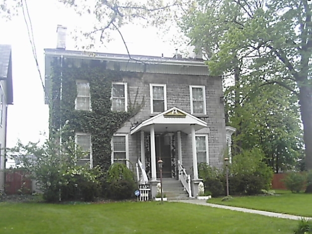 151 Chestnut St in Lockport, NY - Building Photo