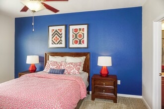 The Retreat at Hamburg Place Apartments in Lexington, KY - Foto de edificio - Building Photo