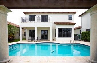 3492 NW 82nd Dr in Pembroke Pines, FL - Building Photo - Building Photo
