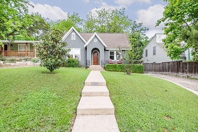 property at 2002 Travis Heights Blvd