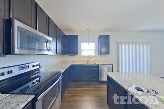 73 Bottle Brook Ct in O'Fallon, MO - Building Photo - Building Photo