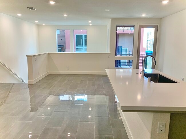 5587 Barrel Ave in Dublin, CA - Building Photo - Building Photo