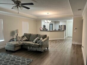 25107 SW 9th Ln in Newberry, FL - Building Photo - Building Photo