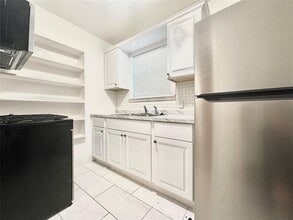 912 W 22 1/2 St in Austin, TX - Building Photo - Building Photo