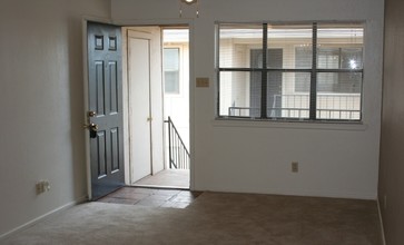 Albany Ridge in Lubbock, TX - Building Photo - Interior Photo