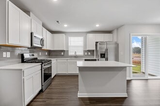 3024 Whispering Willows Ct in Inman, SC - Building Photo - Building Photo