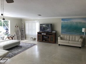 850 W Camino Real in Boca Raton, FL - Building Photo - Building Photo