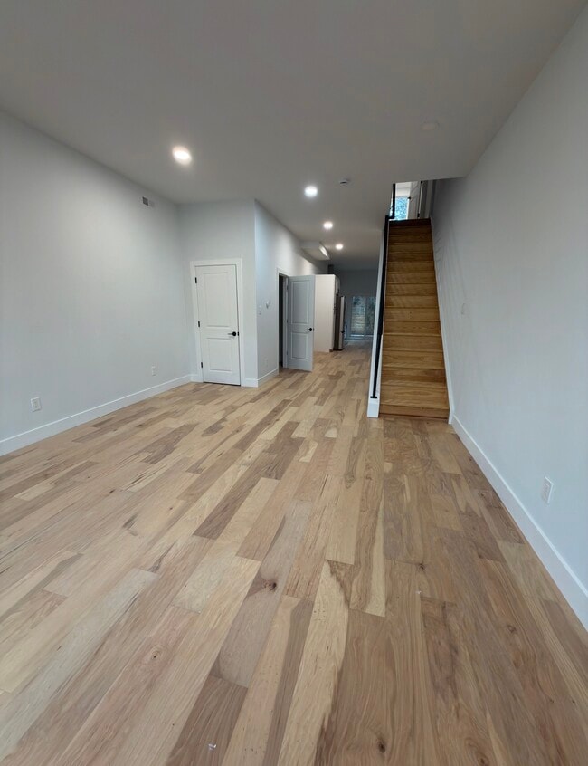 2431 N 29th St, Unit 2nd R in Philadelphia, PA - Building Photo - Building Photo