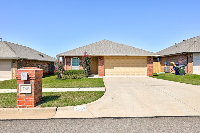 property at 2528 Fawn Run Crossing