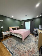 80 Farnham Square in Sayreville, NJ - Building Photo - Building Photo