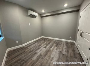 207 Shirley Ave in Revere, MA - Building Photo - Building Photo