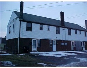 23-29 Lardner Ct in Tonawanda, NY - Building Photo - Building Photo