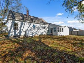 96 Jo Anne Ave in Portsmouth, RI - Building Photo - Building Photo