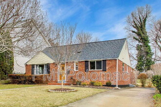 12609 Holdridge Rd in Silver Spring, MD - Building Photo - Building Photo