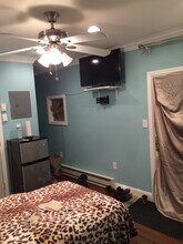 95 Bynner St, Unit studio in Boston, MA - Foto de edificio - Building Photo