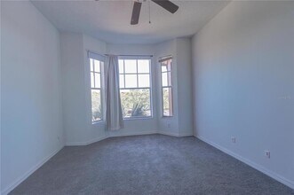 5566 Metrowest Blvd in Orlando, FL - Building Photo - Building Photo