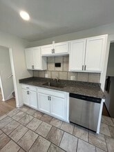 1921 Dunning Rd in Columbus, OH - Building Photo - Building Photo