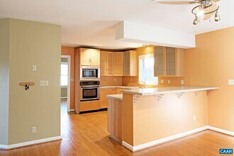 755 King St in Charlottesville, VA - Building Photo - Building Photo