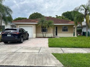 9920 SW 166th Ct in Miami, FL - Building Photo - Building Photo