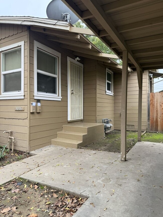 1036 W 20th St in Merced, CA - Building Photo - Building Photo