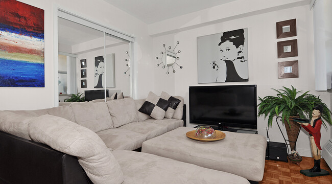 property at 1294 Islington Ave