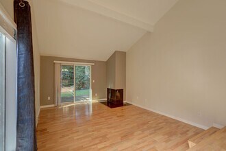 4155 145th Ave NE in Bellevue, WA - Building Photo - Building Photo