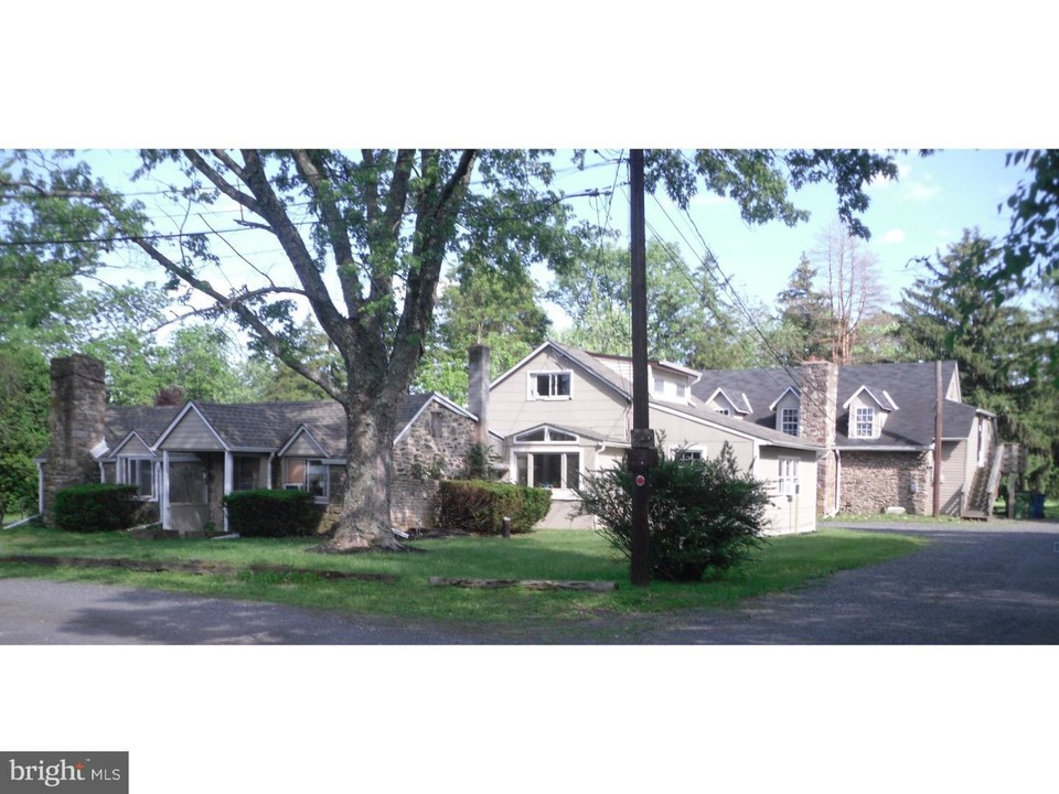 1953 Turk Rd in Doylestown, PA - Building Photo