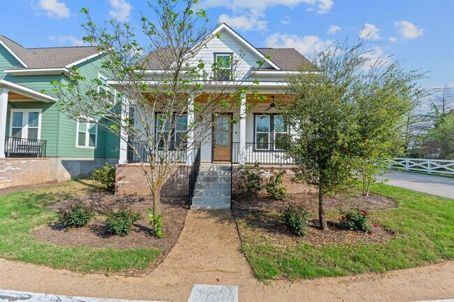 property at 1102 Twain St