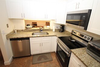 6516 Chasewood Dr in Jupiter, FL - Building Photo - Building Photo