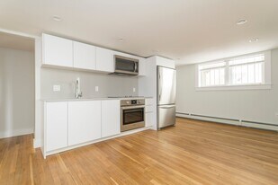 35 South St, Unit 1 in Boston, MA - Building Photo