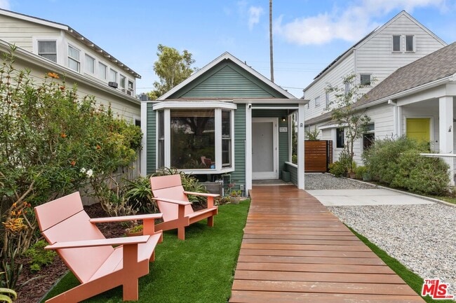property at 2730 2nd St