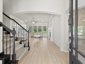 262 Peninsula Pt Dr in Montgomery, TX - Building Photo - Building Photo