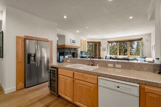 933 Northwood Blvd in Incline Village, NV - Building Photo - Building Photo