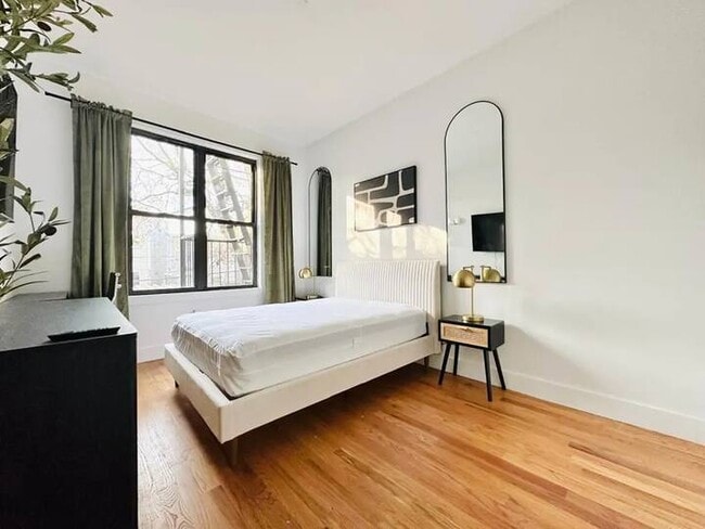 Furnished room/NOT APARTMENT in Brooklyn, NY - Building Photo - Building Photo