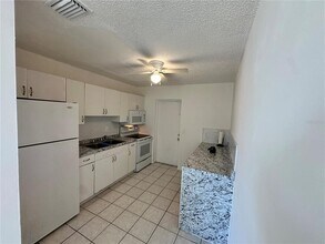 9474 Tacoma Ave in Englewood, FL - Building Photo - Building Photo