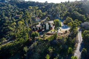 24345 Paseo Privado in Salinas, CA - Building Photo