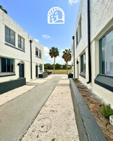 3263 Bourbon Alley S in Jacksonville, FL - Building Photo