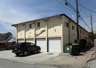 Versailles in Long Beach, CA - Building Photo - Building Photo