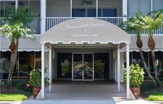 1 Bluebill Ave, Unit 708 in Naples, FL - Building Photo