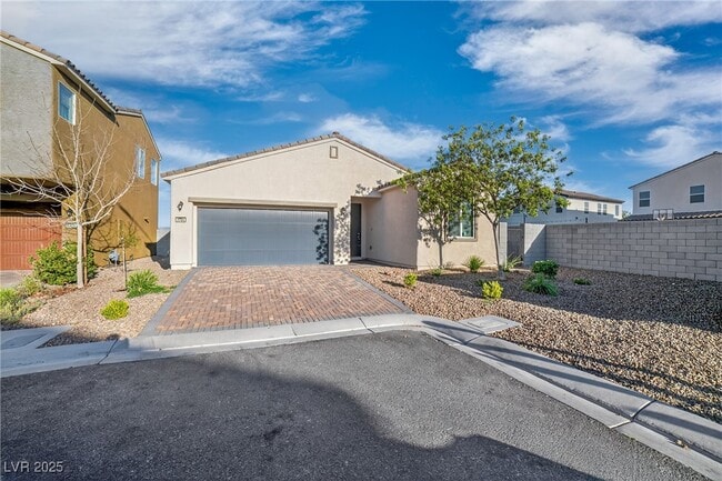 property at 2705 Holmes Creek Ct
