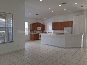 10214 Evergreen Hill Dr in Tampa, FL - Building Photo - Building Photo