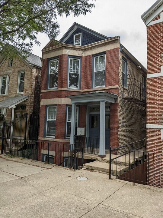 2122 W Cullerton St in Chicago, IL - Building Photo