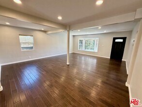 5379 Yolanda Ave in Los Angeles, CA - Building Photo - Building Photo